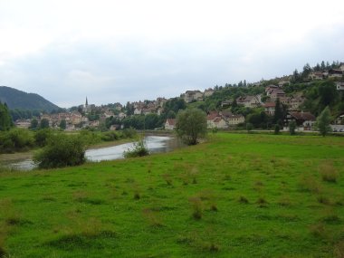 Zicht op de Doubs en Villers-le-Lac