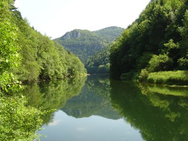 Een rustige Doubs nabij Goumois