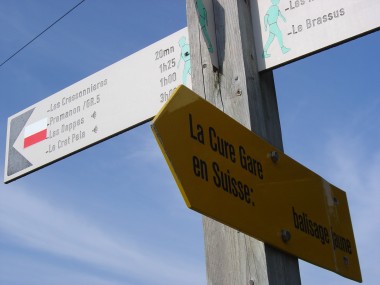 Wijziging van markering nabij het station van La Cure (Zwitserland)